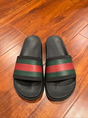 Gucci slides red green stripes black